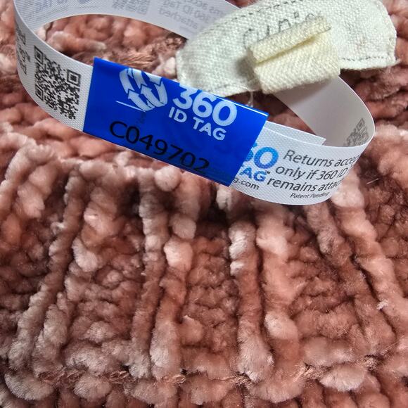 Cupio Chenille Pink Chunky Knit Sweater Size Small - Picture 5 of 5